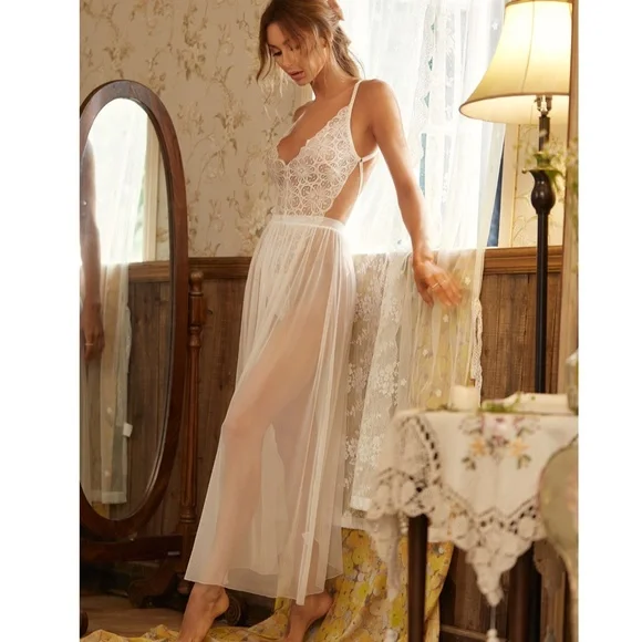 White Lace Mesh Lingerie Set Teddy + Sarong - Picture 4 of 6